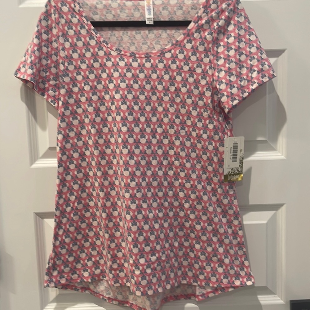 Lularoe classic T Med